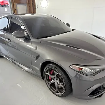 2018 Alfa Romeo Giulia Quadrifoglio Sedan 4D