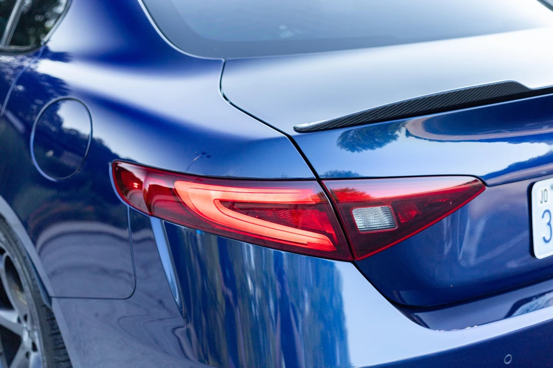 2018 Alfa Romeo Giulia Quadrifoglio - Image 18 of 31