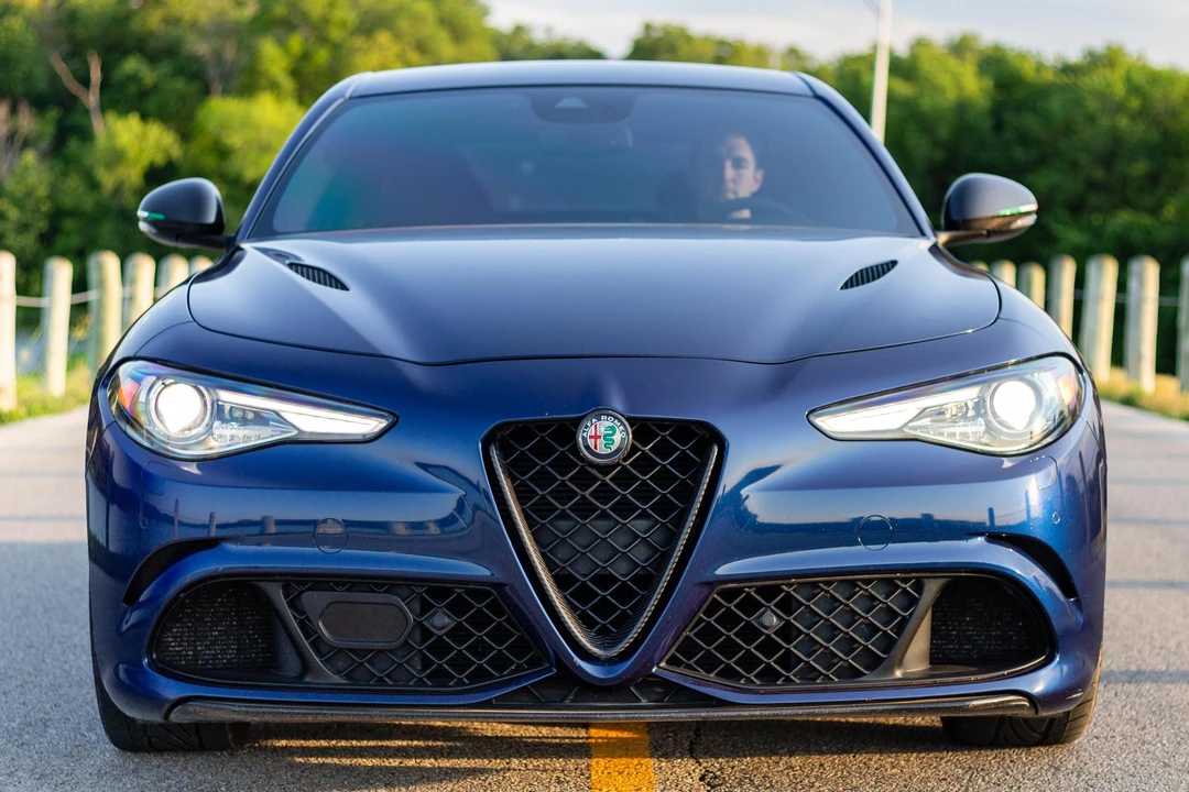 2018 Alfa Romeo Giulia Quadrifoglio - Image 2 of 31