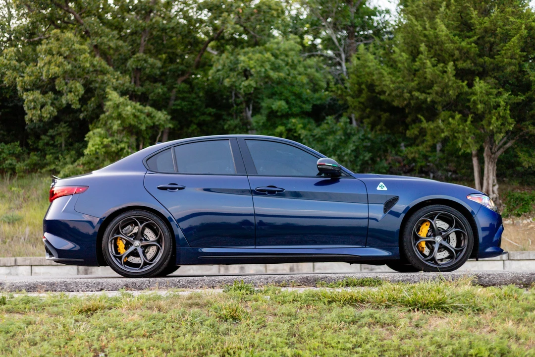2018 Alfa Romeo Giulia Quadrifoglio - Image 9 of 31