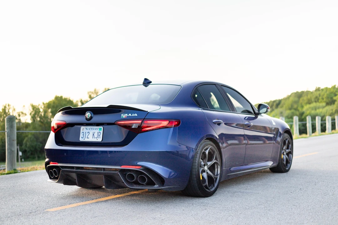 2018 Alfa Romeo Giulia Quadrifoglio - Image 8 of 31