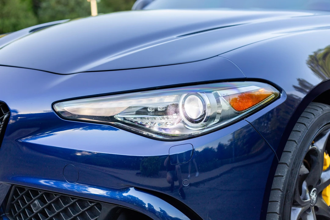 2018 Alfa Romeo Giulia Quadrifoglio - Image 14 of 31