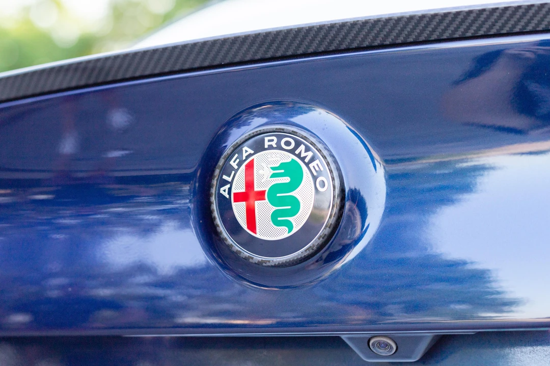 2018 Alfa Romeo Giulia Quadrifoglio - Image 19 of 31