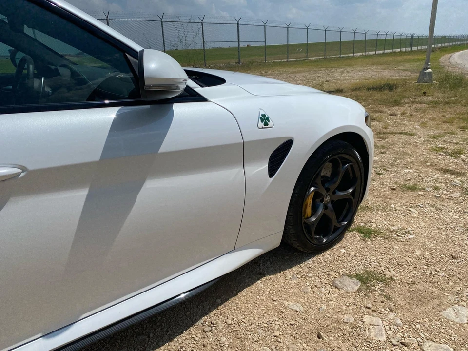 2018 Alfa Romeo Giulia Quadrifoglio - Image 17 of 31