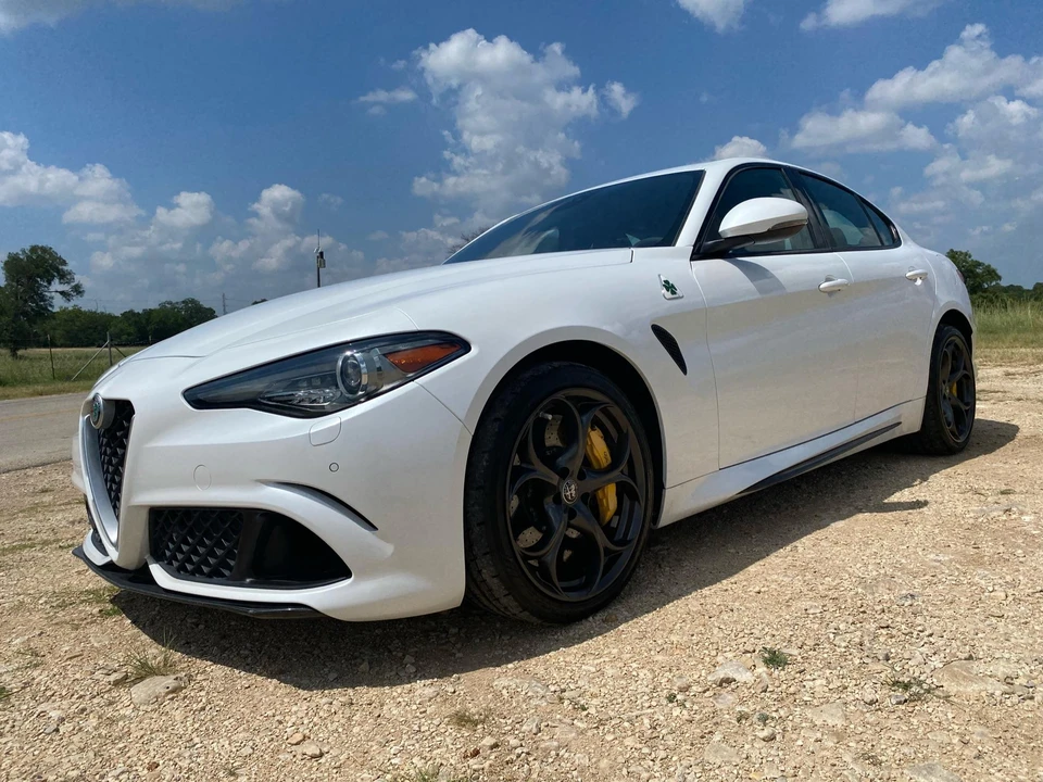 2018 Alfa Romeo Giulia Quadrifoglio - Image 4 of 31