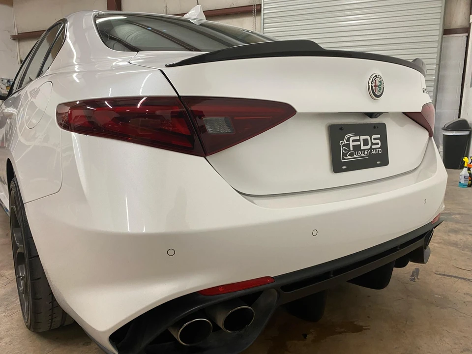 2018 Alfa Romeo Giulia Quadrifoglio - Image 25 of 31