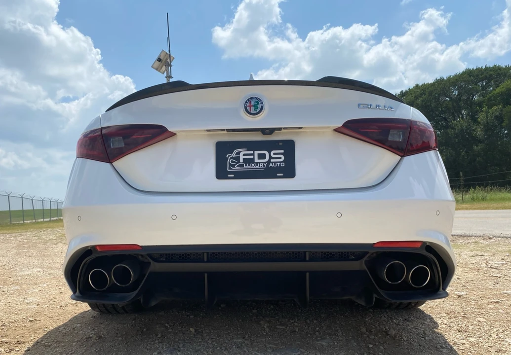 2018 Alfa Romeo Giulia Quadrifoglio - Image 11 of 31