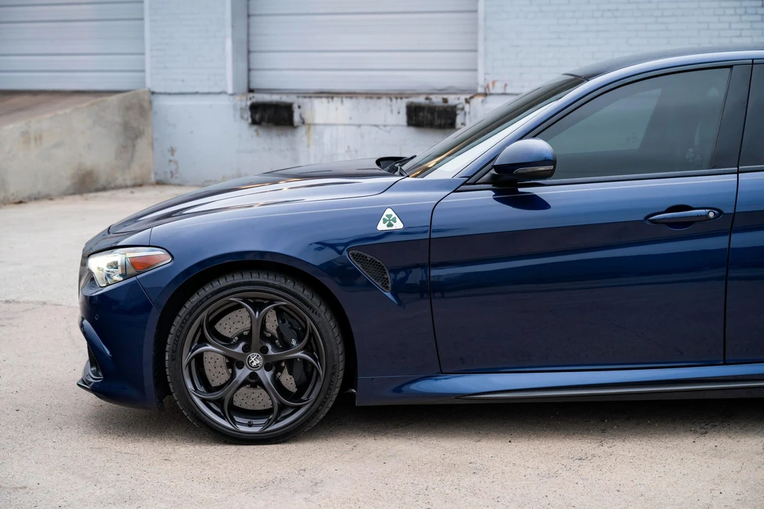 2018 Alfa Romeo Giulia Quadrifoglio - Image 27 of 31