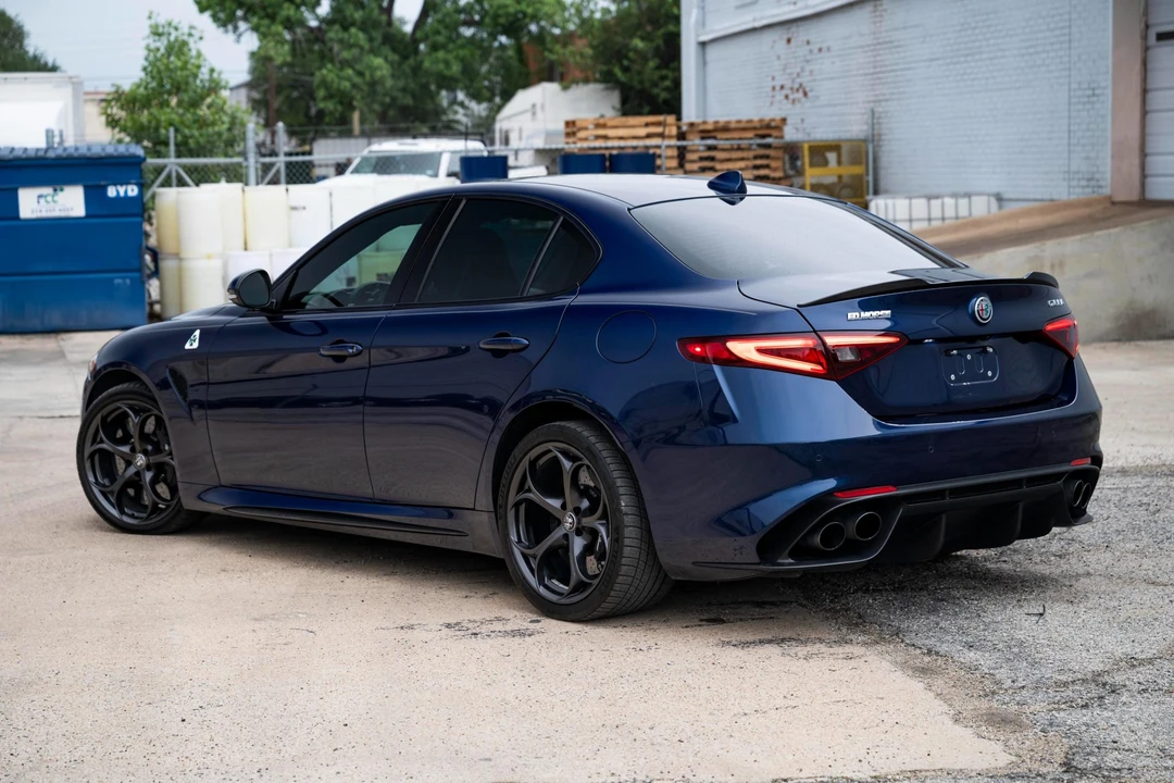 2018 Alfa Romeo Giulia Quadrifoglio - Image 15 of 31