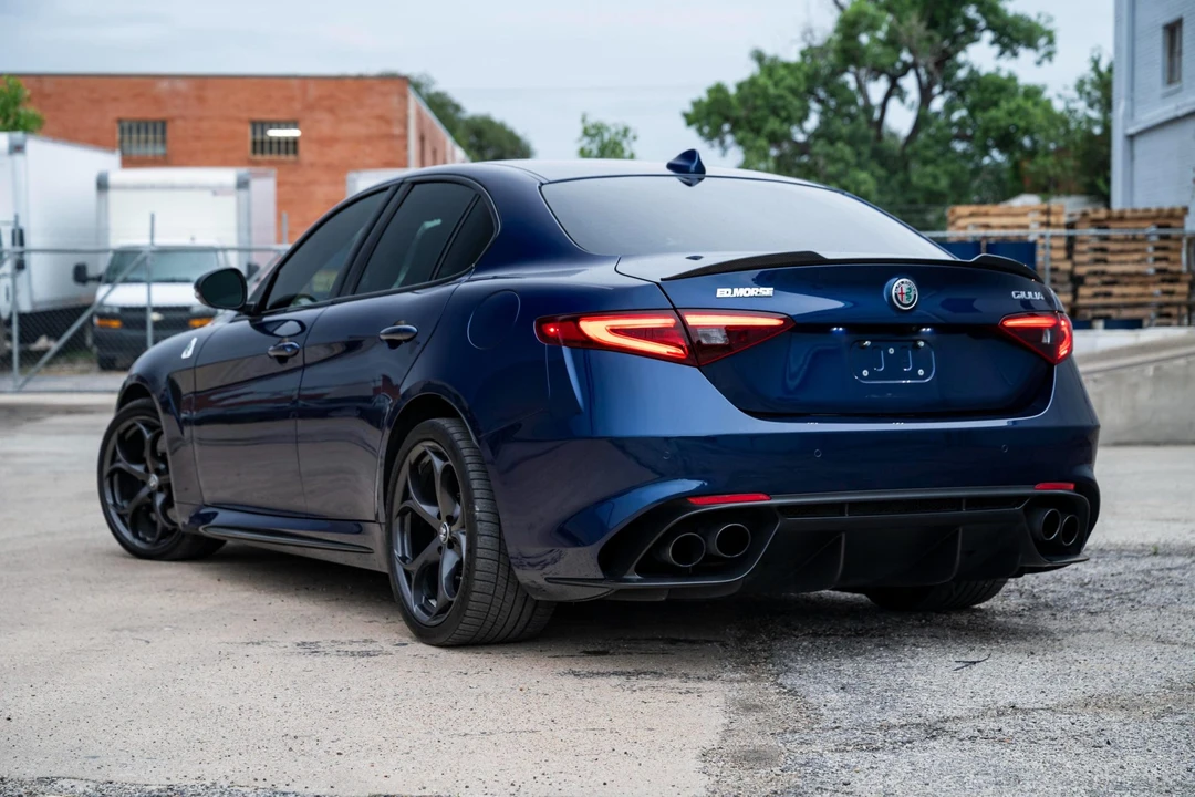2018 Alfa Romeo Giulia Quadrifoglio - Image 14 of 31