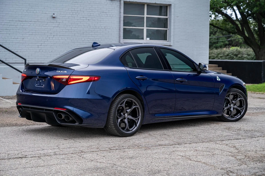 2018 Alfa Romeo Giulia Quadrifoglio - Image 10 of 31
