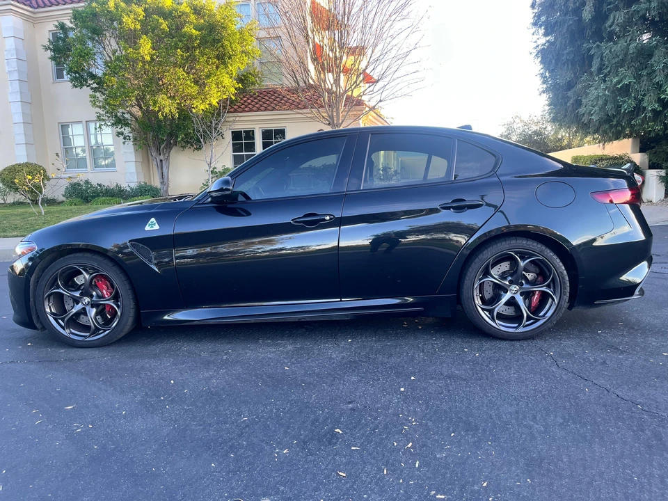 2018 Alfa Romeo Giulia Quadrifoglio - Image 9 of 31