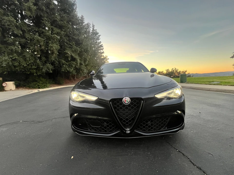 2018 Alfa Romeo Giulia Quadrifoglio - Image 7 of 31
