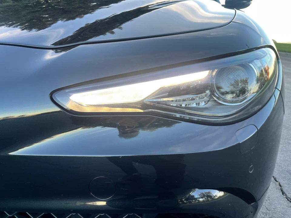 2018 Alfa Romeo Giulia Quadrifoglio - Image 27 of 31