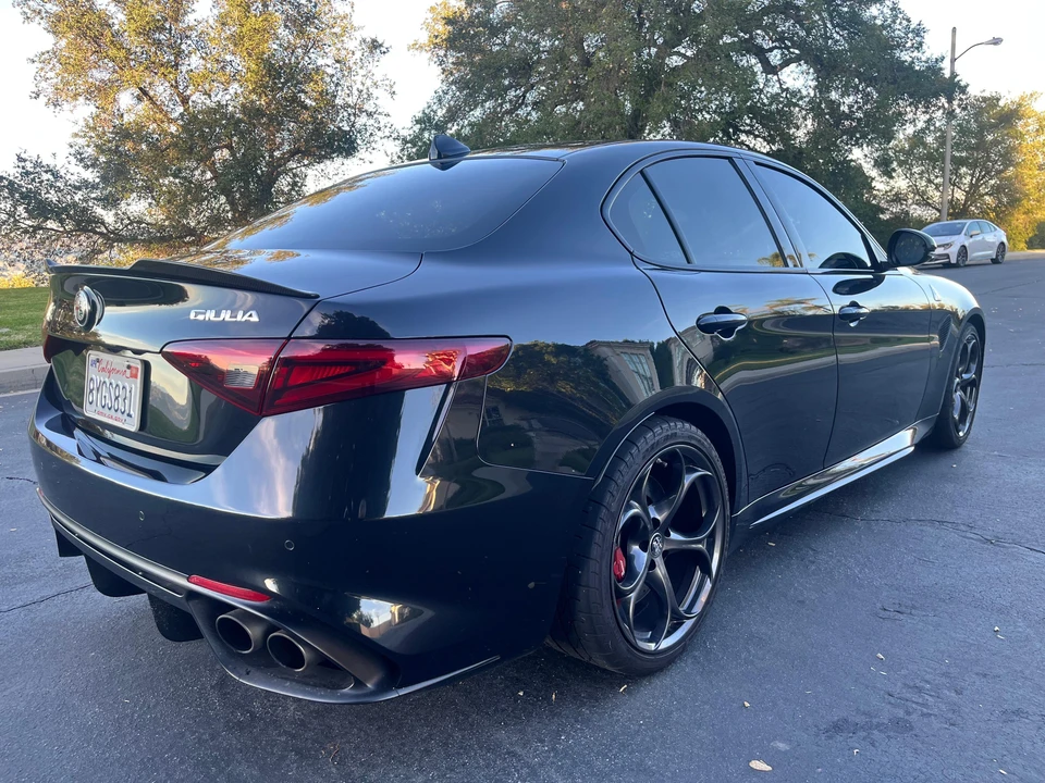 2018 Alfa Romeo Giulia Quadrifoglio - Image 14 of 31