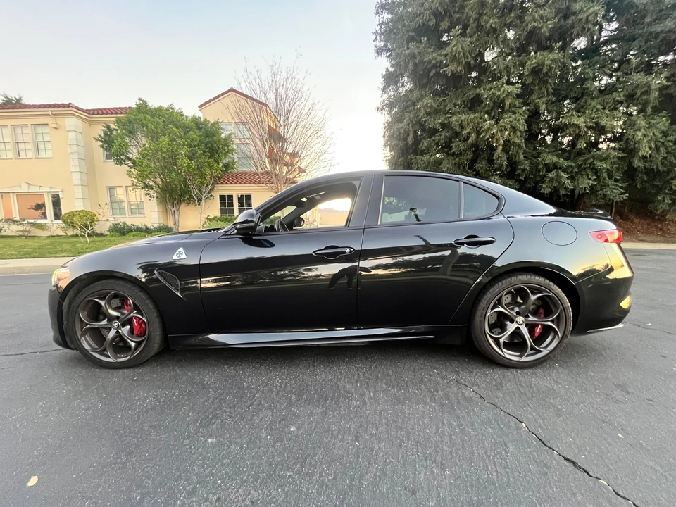 2018 Alfa Romeo Giulia Quadrifoglio - Image 10 of 31