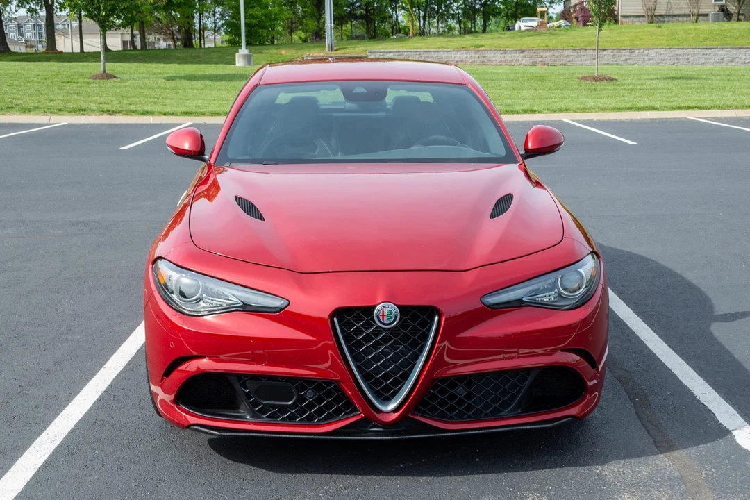 2018 Alfa Romeo Giulia Quadrifoglio - Image 3 of 31