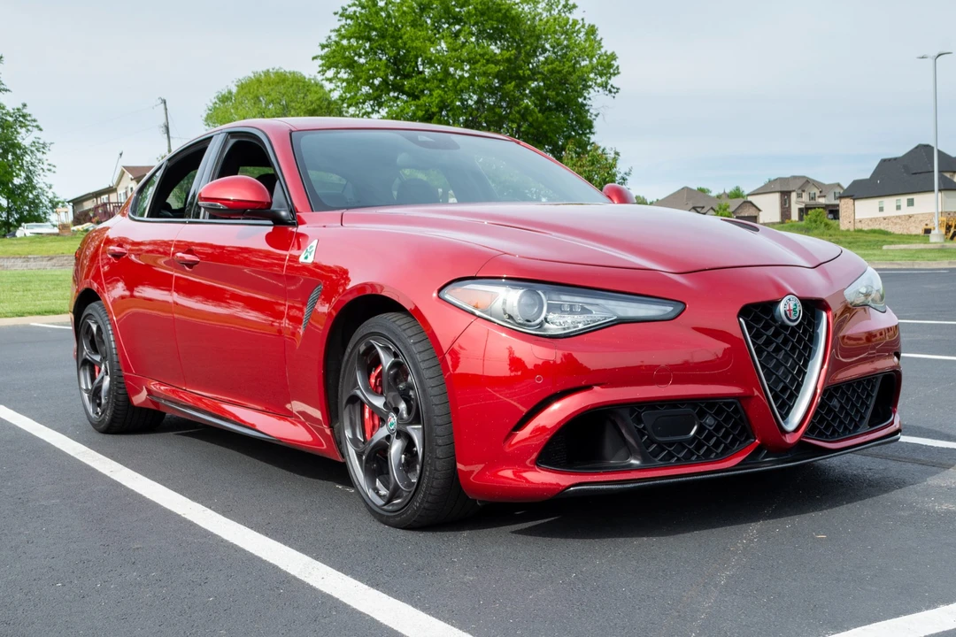 2018 Alfa Romeo Giulia Quadrifoglio - Image 4 of 31