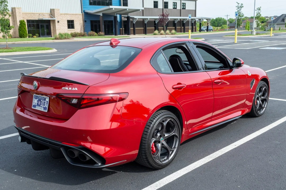 2018 Alfa Romeo Giulia Quadrifoglio - Image 6 of 31