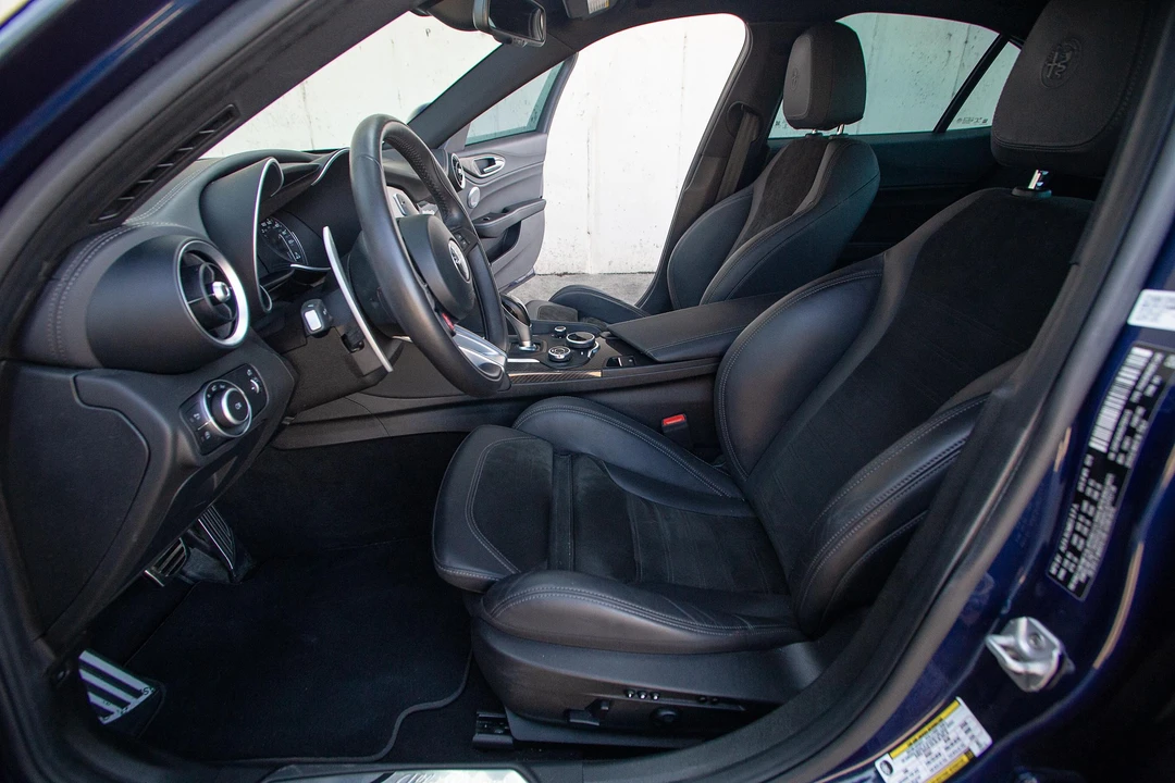 2018 Alfa Romeo Giulia Quadrifoglio - Image 26 of 31