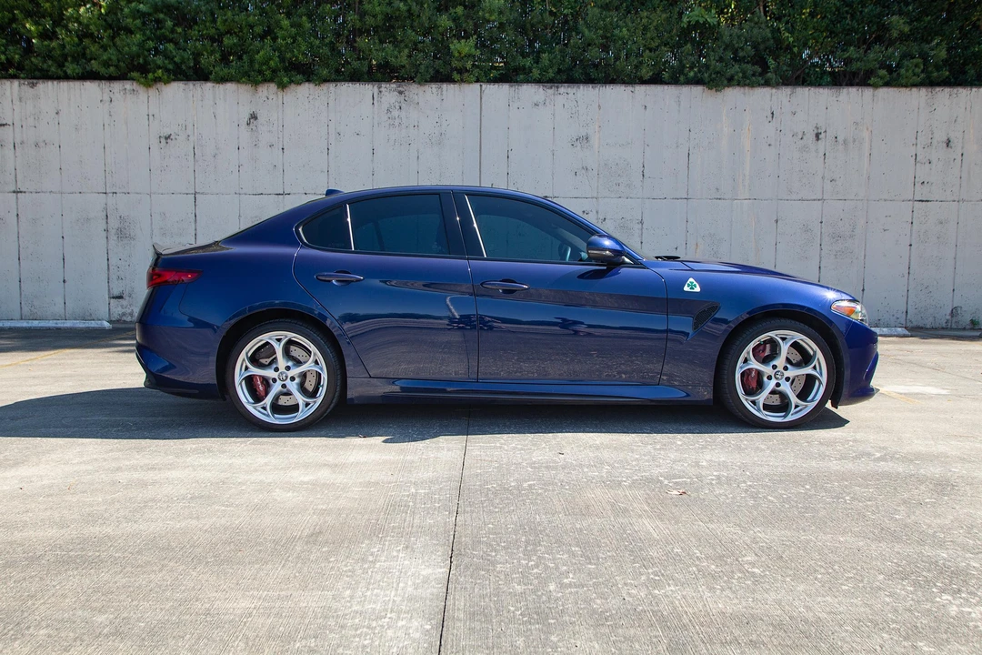 2018 Alfa Romeo Giulia Quadrifoglio - Image 12 of 31