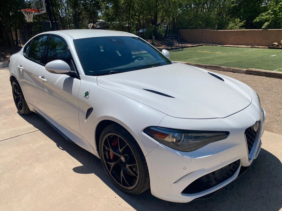 2018 Alfa Romeo Giulia Quadrifoglio - Image 17 of 31