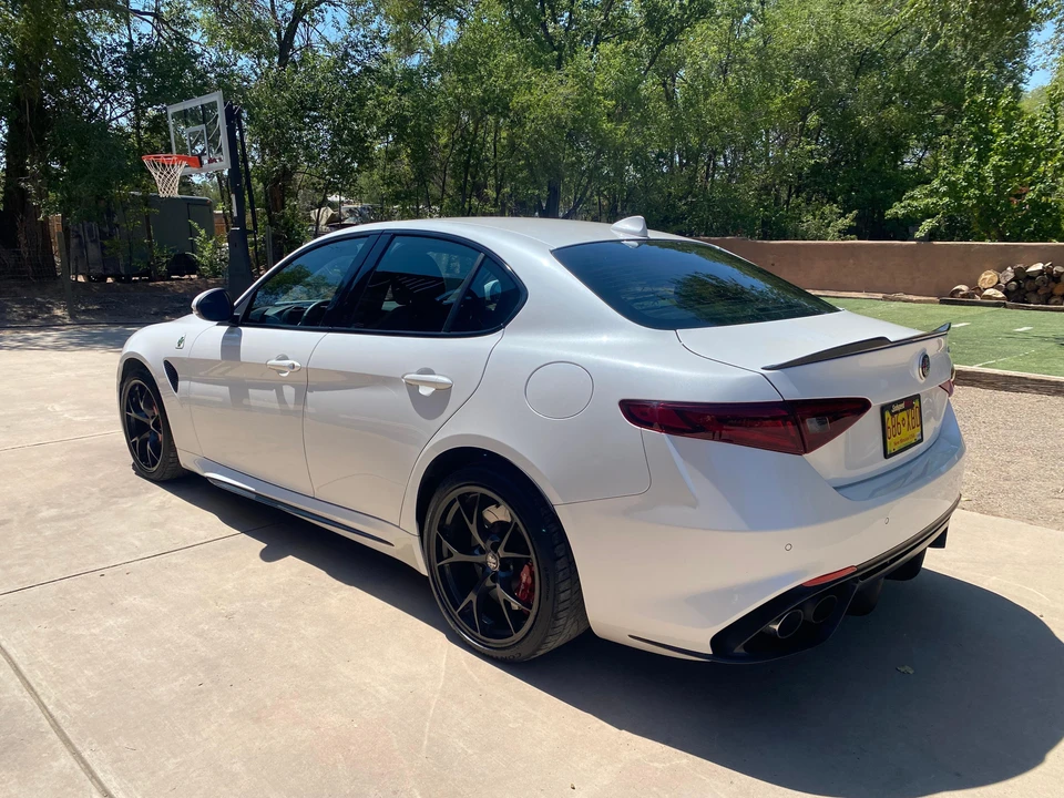 2018 Alfa Romeo Giulia Quadrifoglio - Image 9 of 31