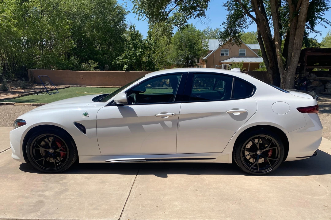 2018 Alfa Romeo Giulia Quadrifoglio - Image 3 of 31
