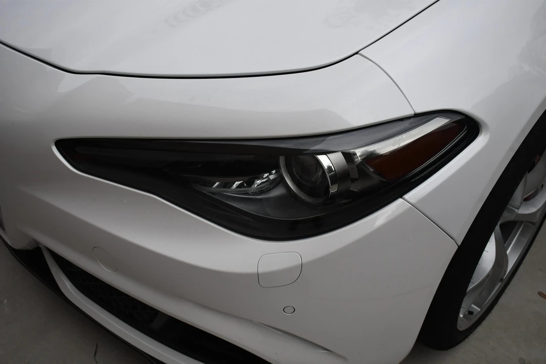 2018 Alfa Romeo Giulia Quadrifoglio - Image 17 of 31