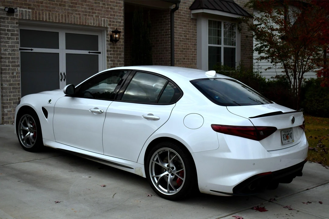 2018 Alfa Romeo Giulia Quadrifoglio - Image 11 of 31