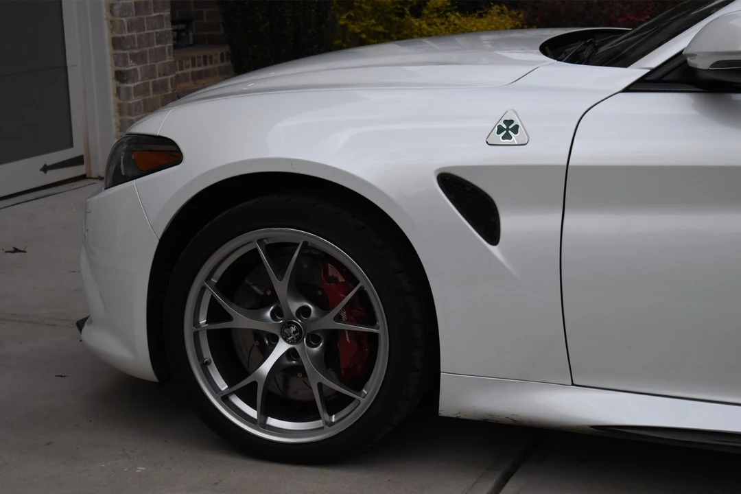 2018 Alfa Romeo Giulia Quadrifoglio - Image 23 of 31