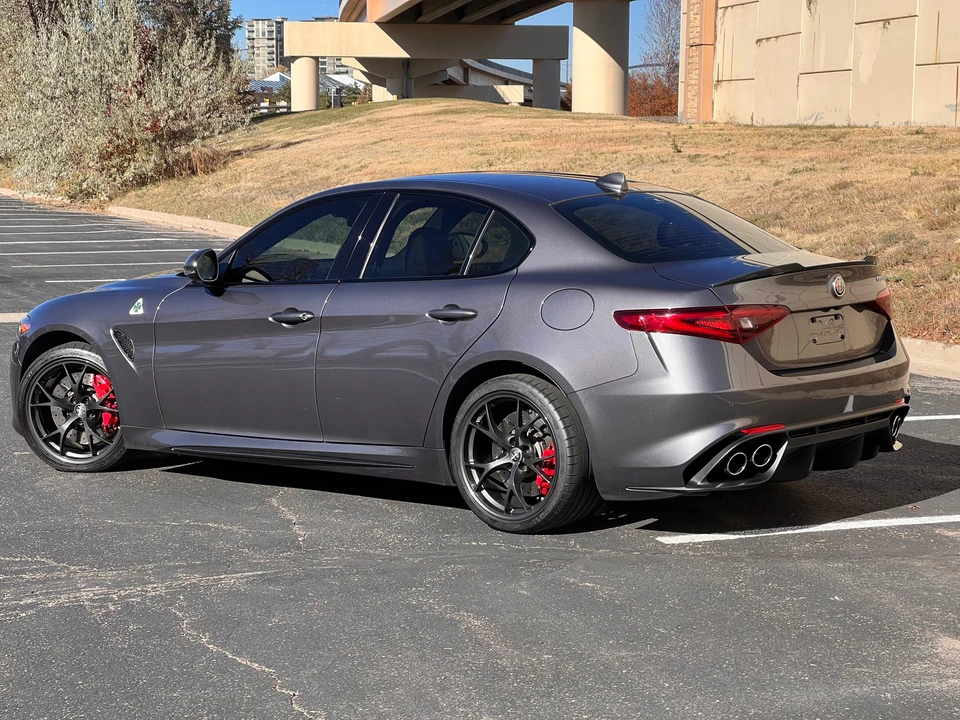 2018 Alfa Romeo Giulia Quadrifoglio - Image 16 of 31