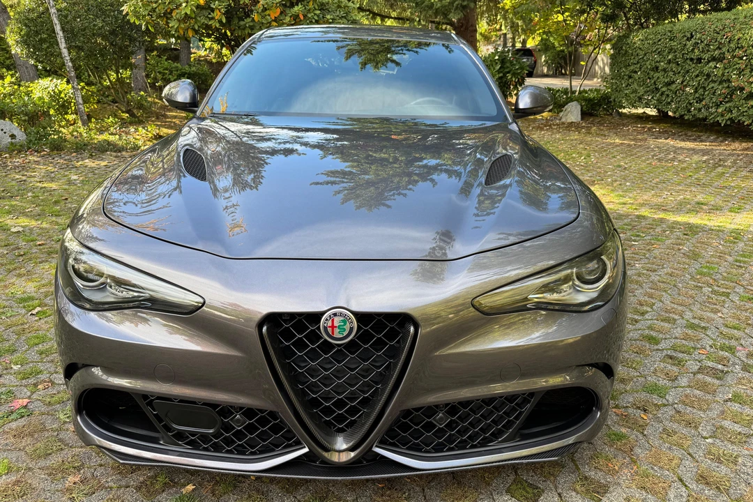 2018 Alfa Romeo Giulia Quadrifoglio - Image 2 of 31