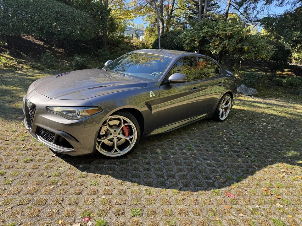 2018 Alfa Romeo Giulia Quadrifoglio - Image 9 of 31