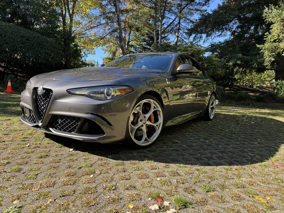 2018 Alfa Romeo Giulia Quadrifoglio - Image 8 of 31