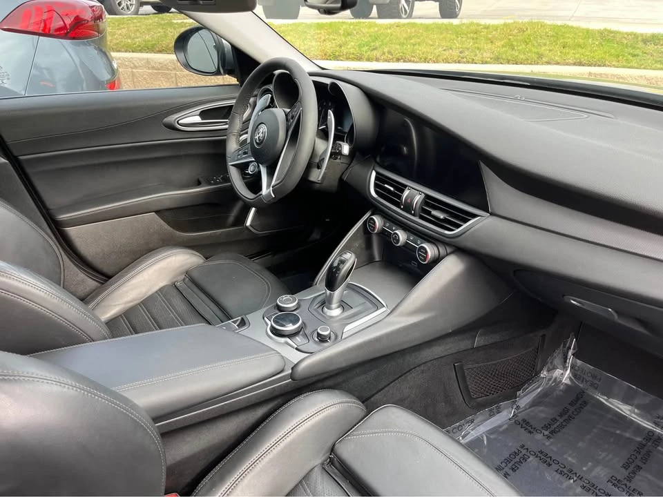 2018 Alfa Romeo Giulia - Image 8 of 8