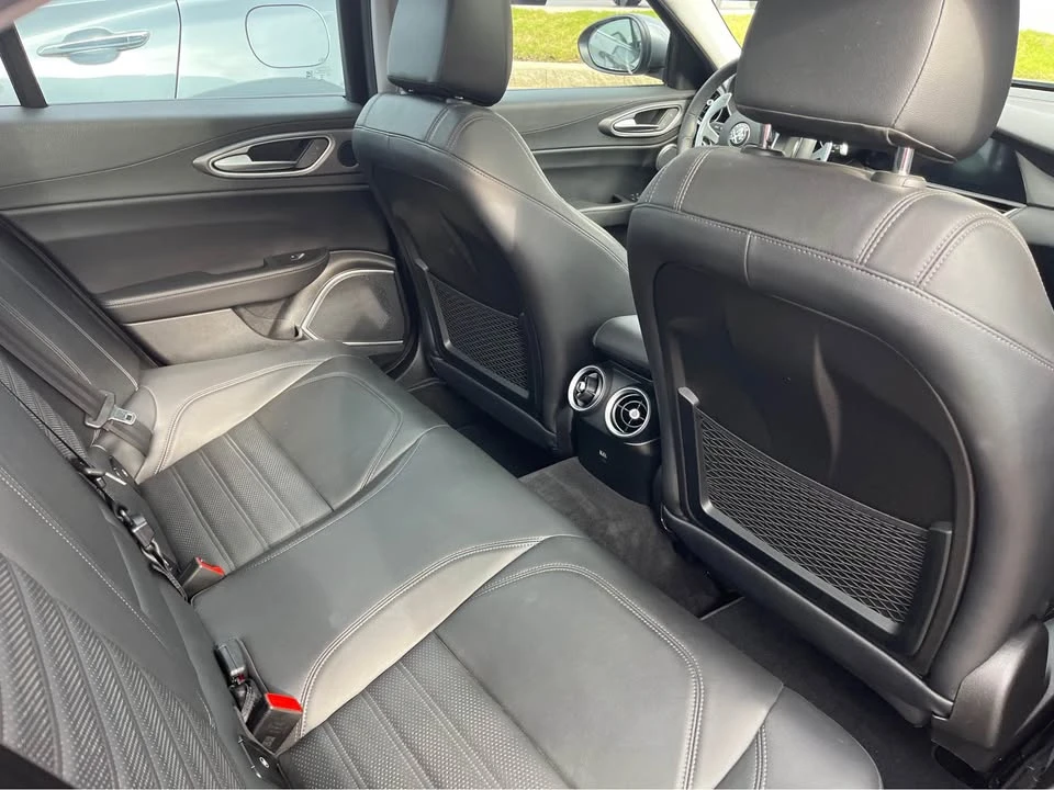 2018 Alfa Romeo Giulia - Image 7 of 8
