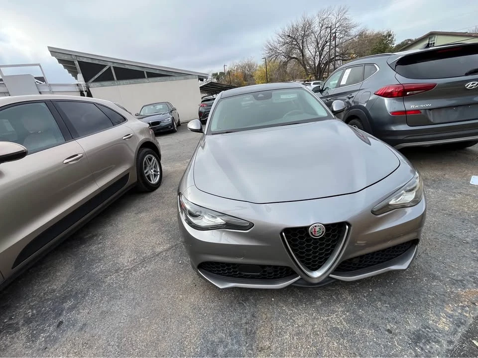2018 Alfa Romeo Giulia - Image 2 of 8