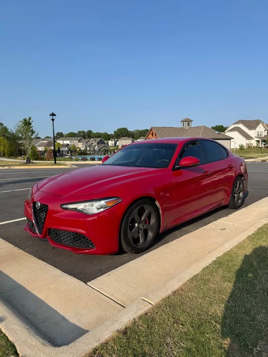 2018 Alfa Romeo Giulia - Image 5 of 6