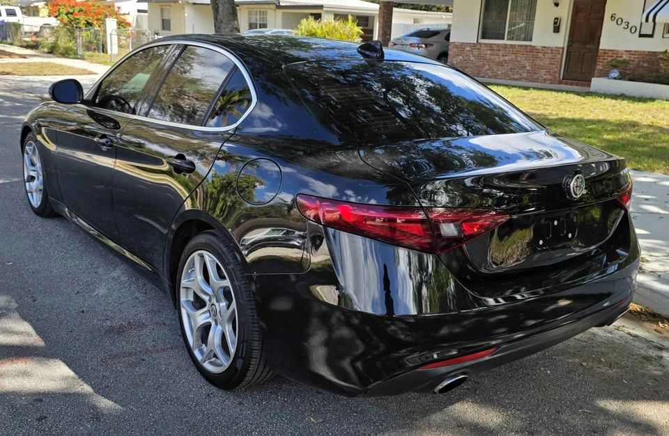2018 Alfa Romeo Giulia - Image 4 of 16