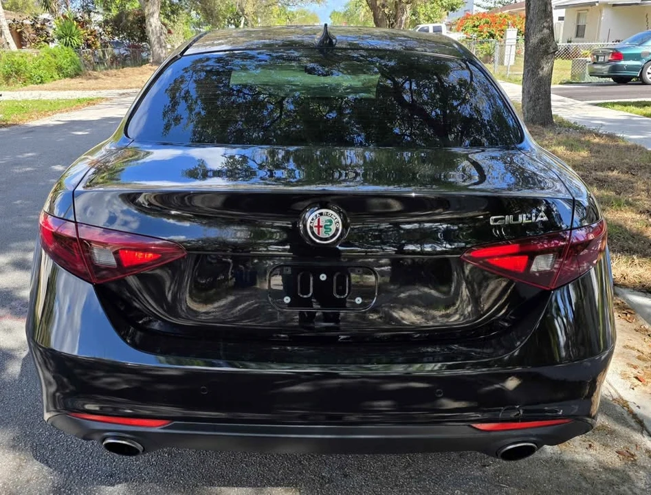 2018 Alfa Romeo Giulia - Image 5 of 16
