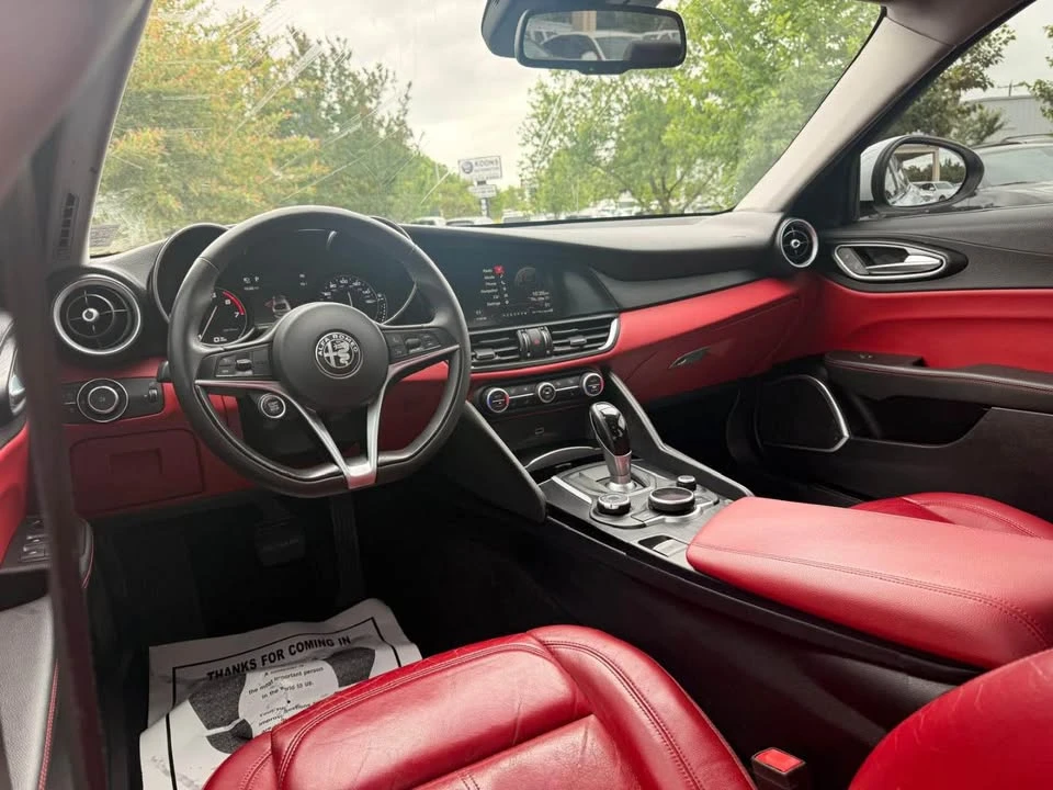 2018 Alfa Romeo Giulia - Image 12 of 15