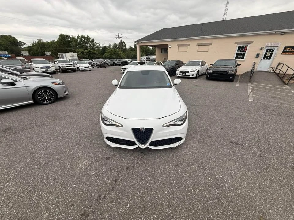 2018 Alfa Romeo Giulia - Image 3 of 15