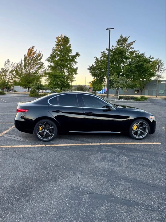 2018 Alfa Romeo Giulia - Image 7 of 19