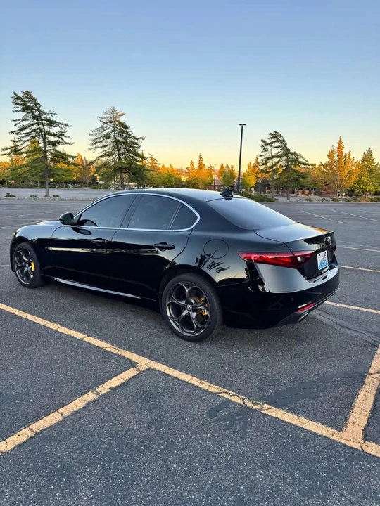 2018 Alfa Romeo Giulia - Image 4 of 19