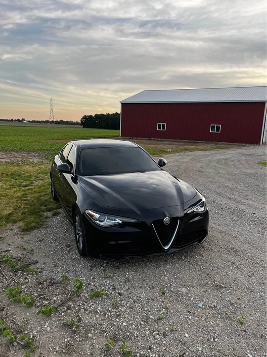 2018 Alfa Romeo Giulia - Image 13 of 14