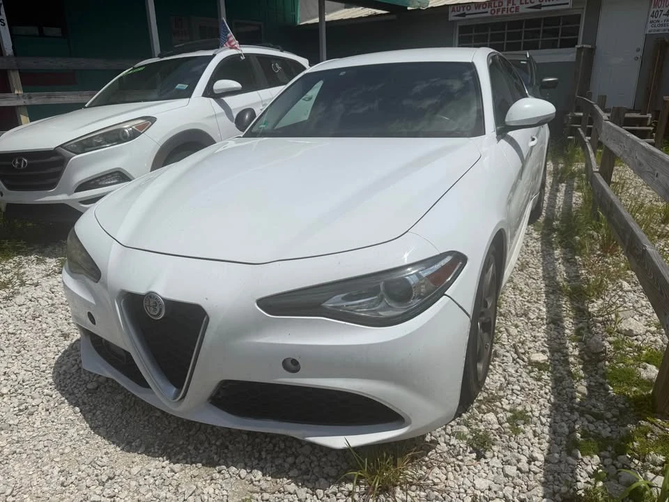 2018 Alfa Romeo Giulia - Image 5 of 5
