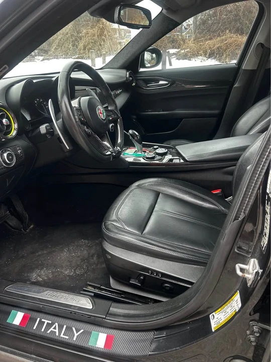 2018 Alfa Romeo Giulia - Image 10 of 12