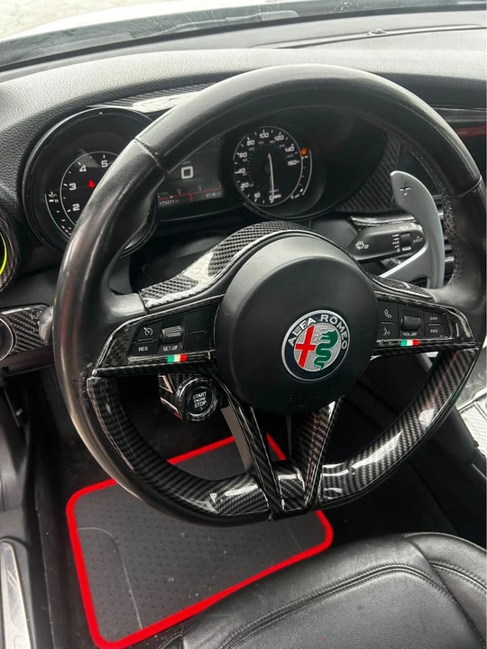2018 Alfa Romeo Giulia - Image 7 of 12