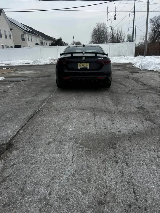 2018 Alfa Romeo Giulia - Image 5 of 12